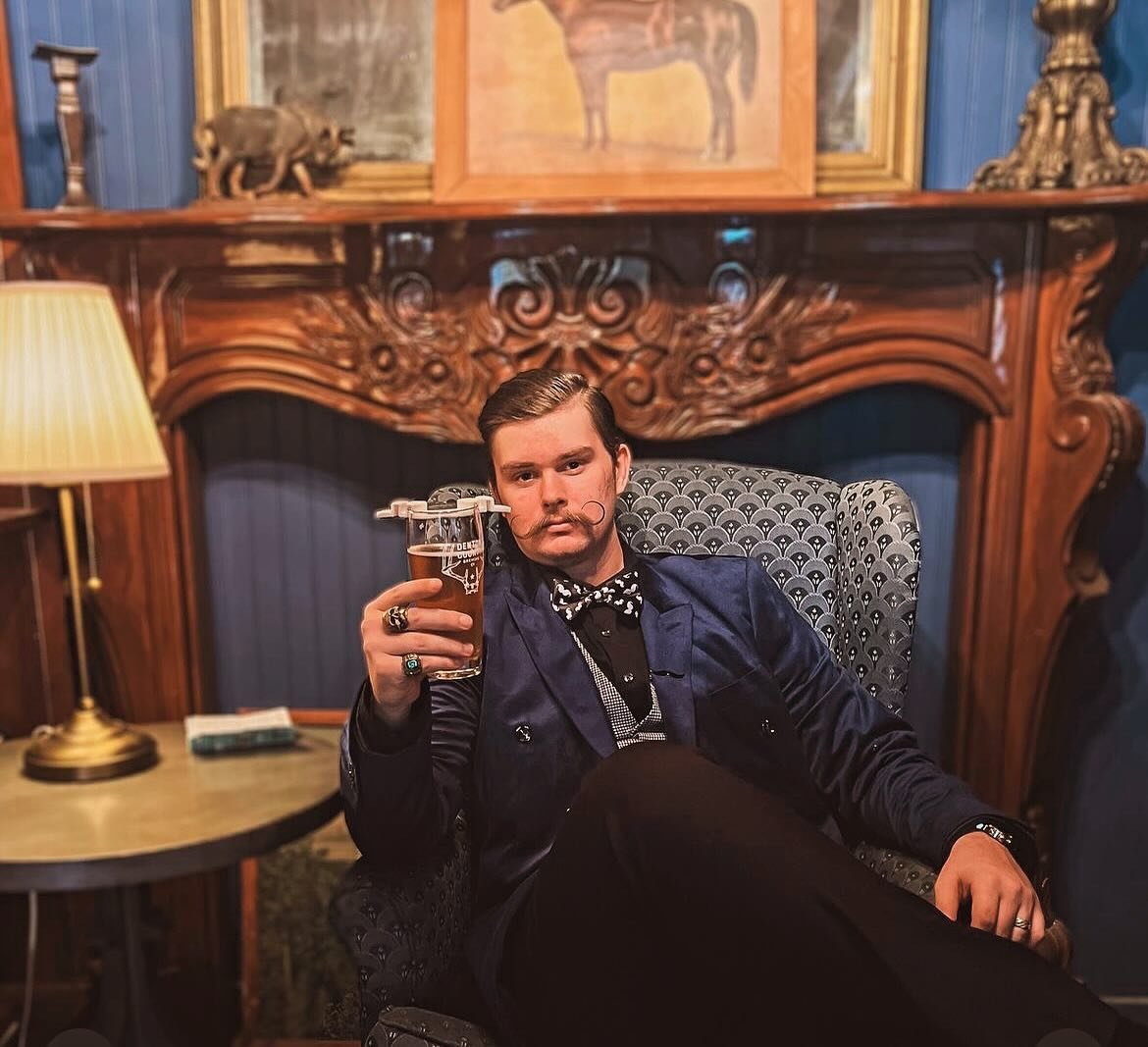 Keeping @davidw69 dry and dapper at @dentoncbc 🍻 ✨ Send us your Moguard moments 🥸 📸  and we&rsquo;ll repost em!