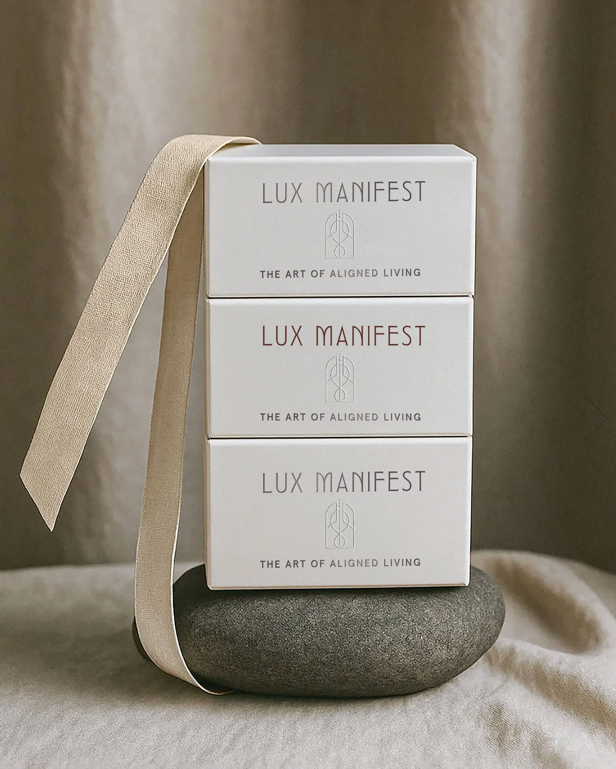 LuxManifest