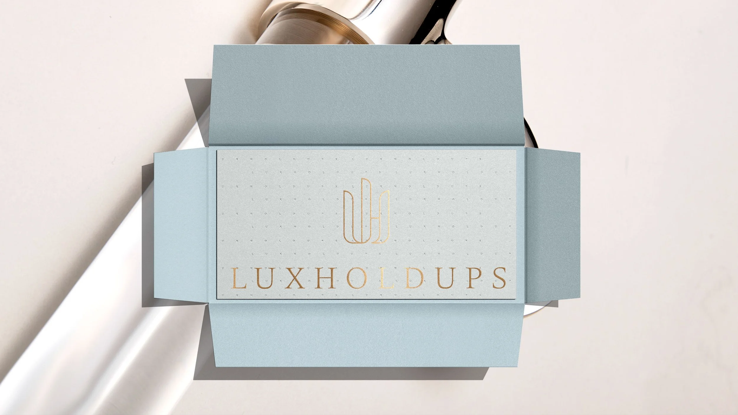 LUXHOLDUPS_-ID5.jpg