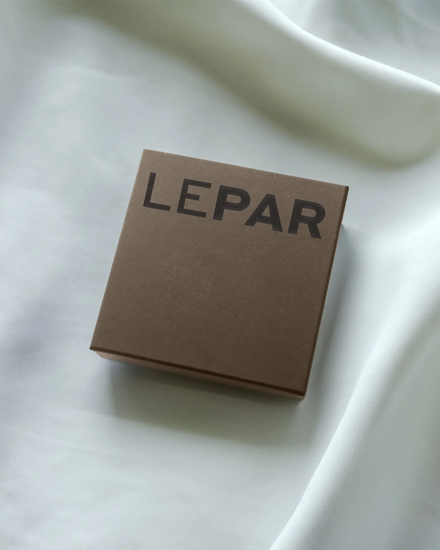 LE-PAR_BOX.jpg