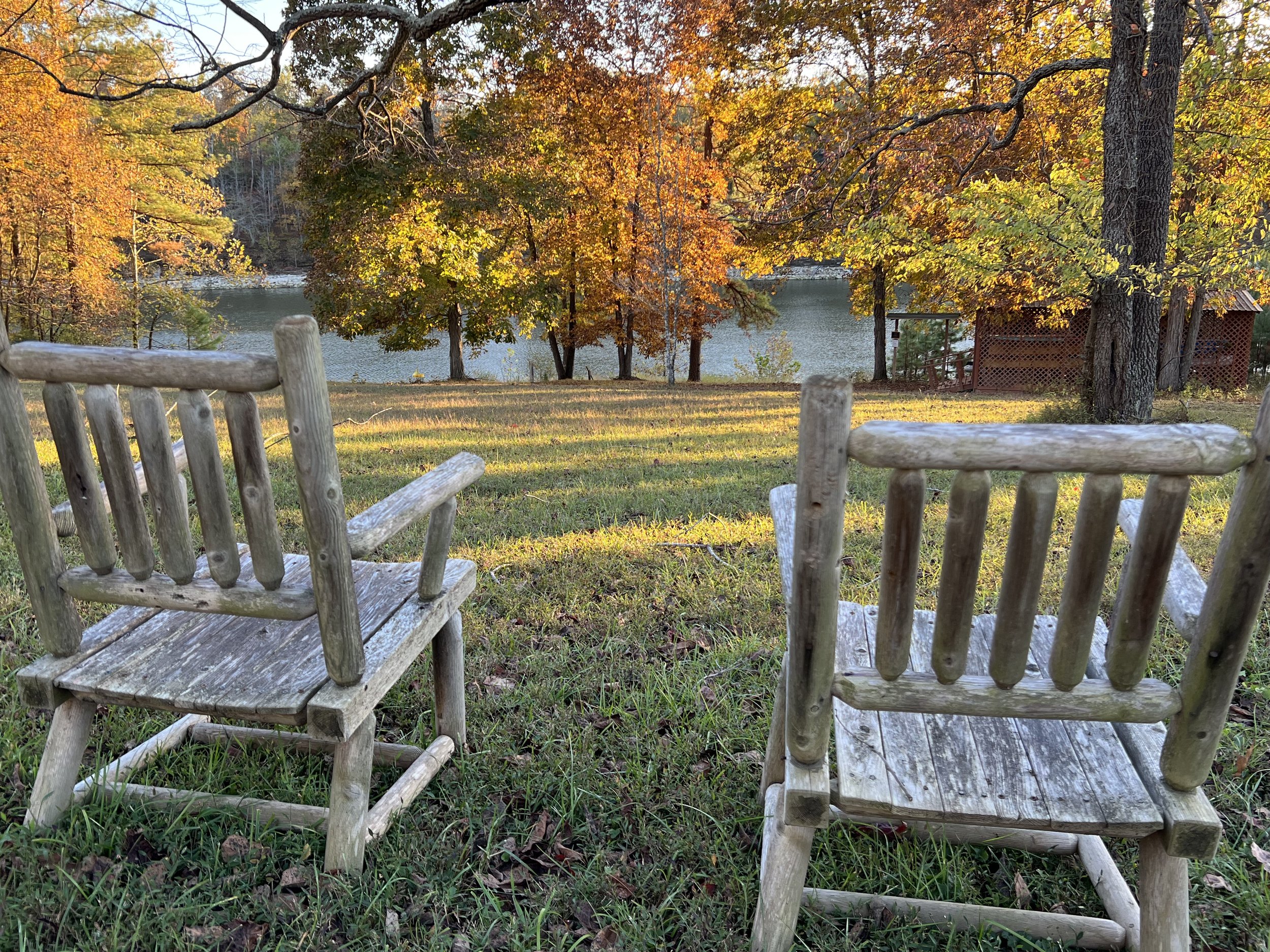 Seating view to lake.jpg