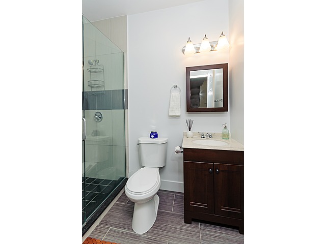 1bath2.jpg