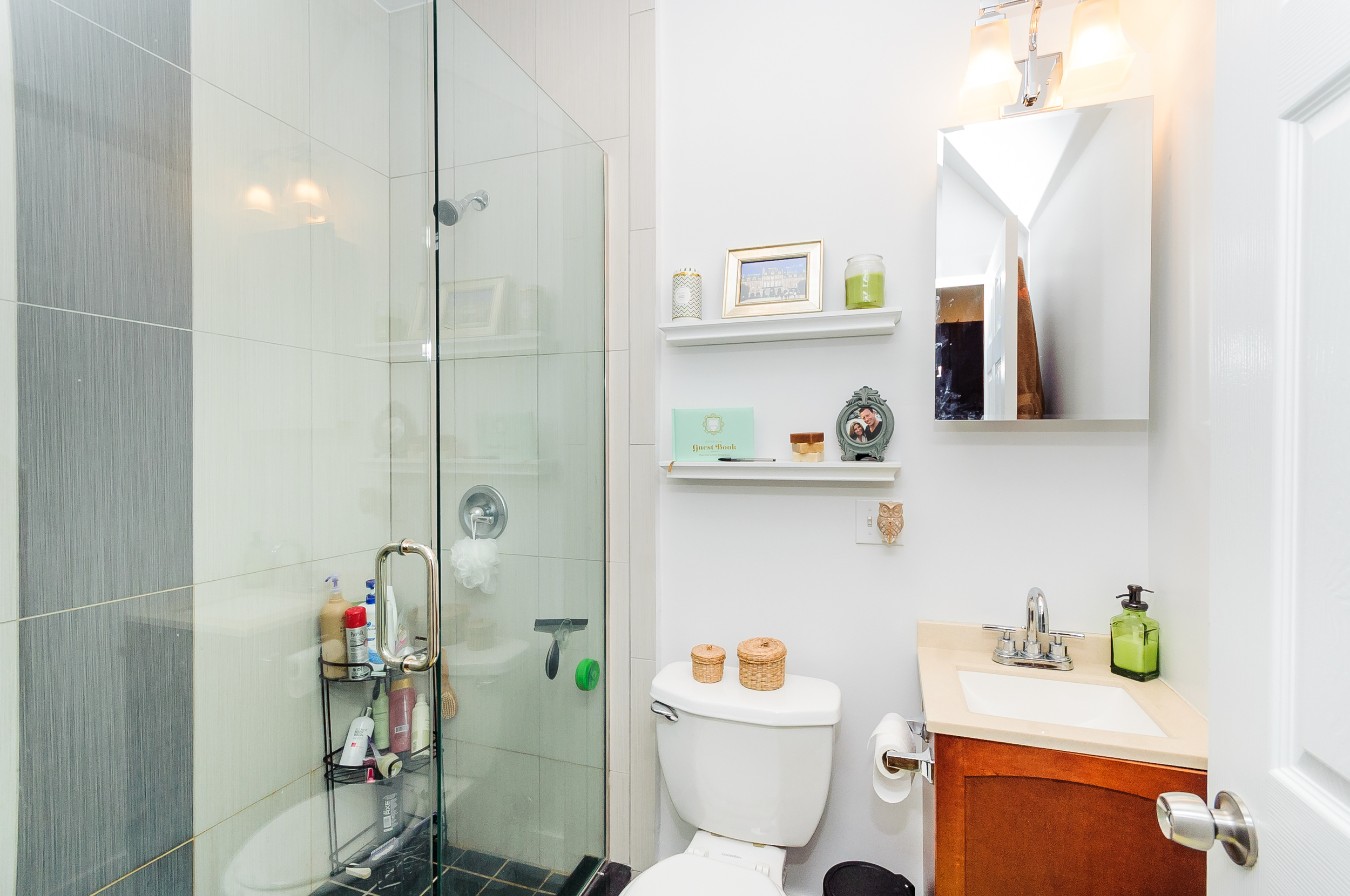 1bath1.jpg