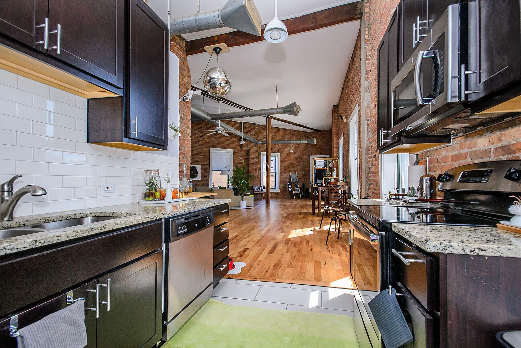 1kitchen3.jpg