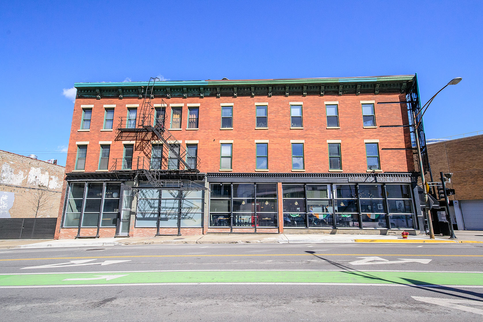 1exterior3.jpg