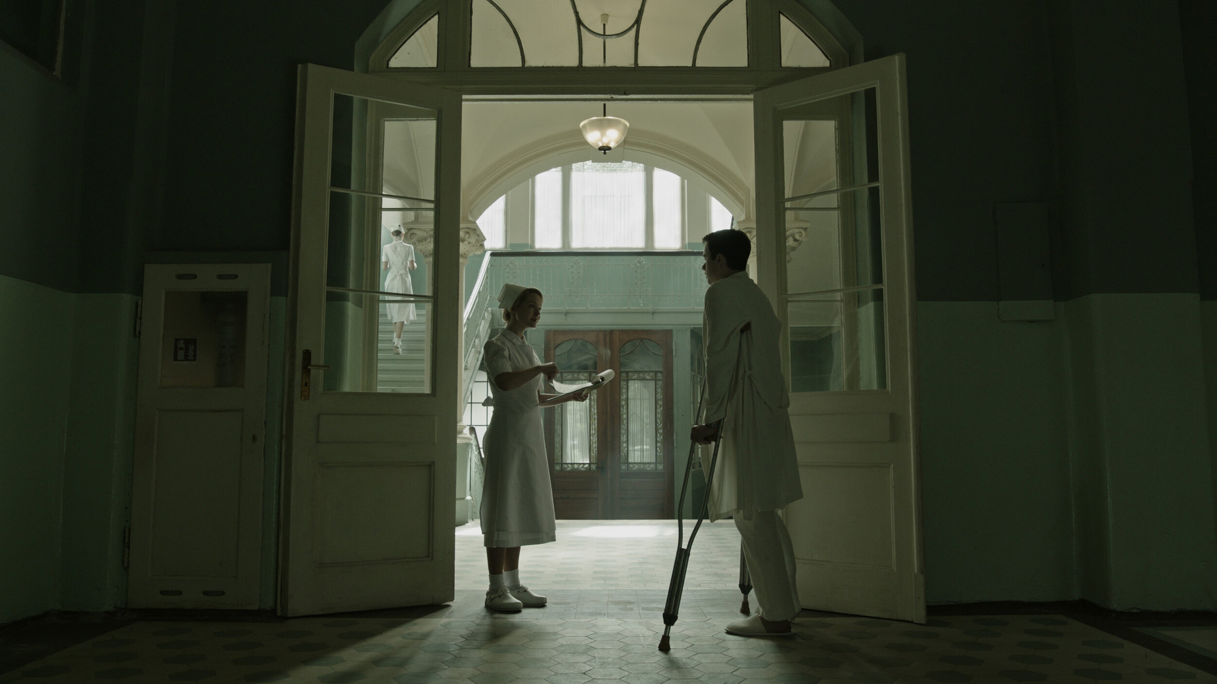 Cure_for_Wellness-004-Dane_DeHaan.jpg