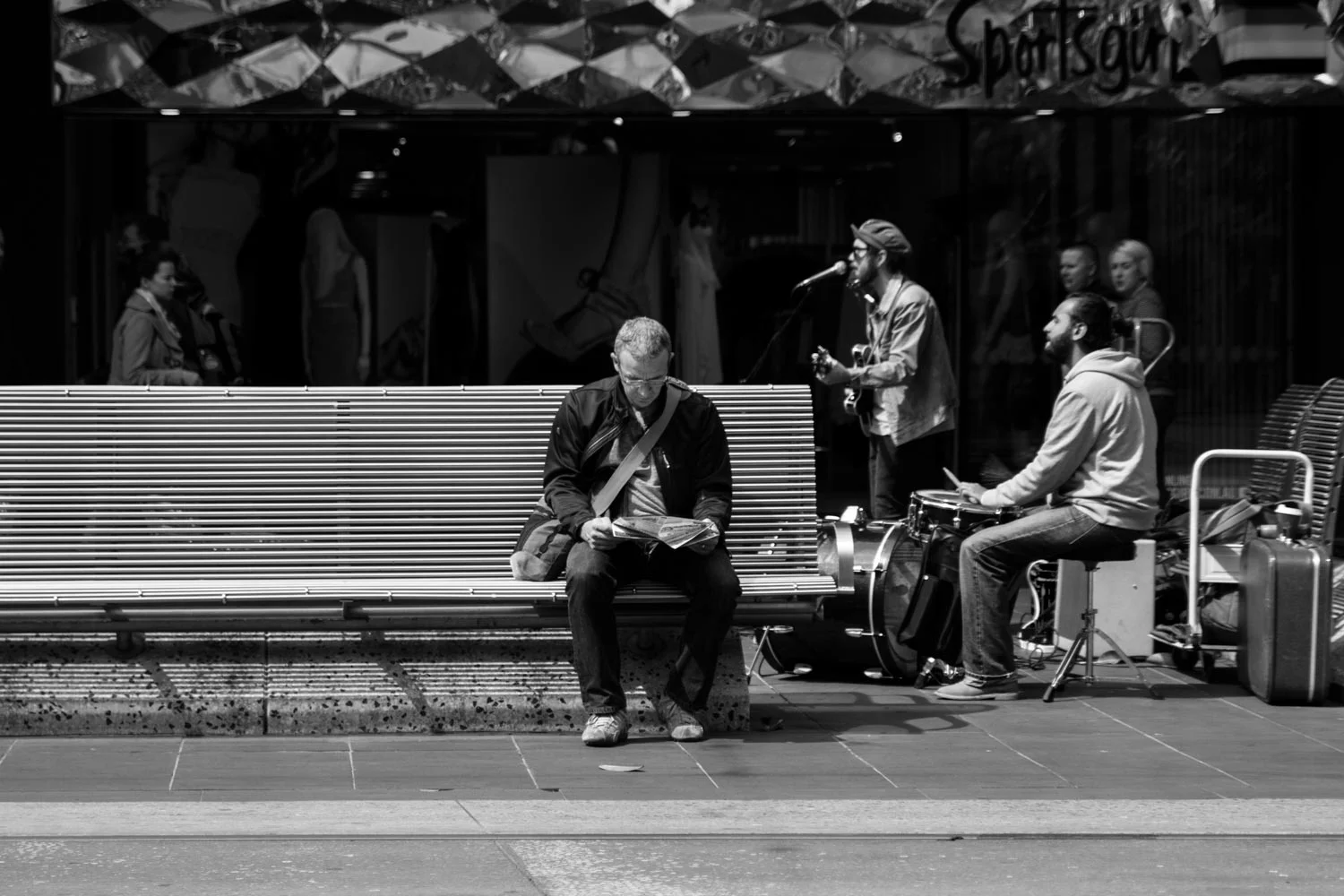 He always travelled with his own band of troubadours
