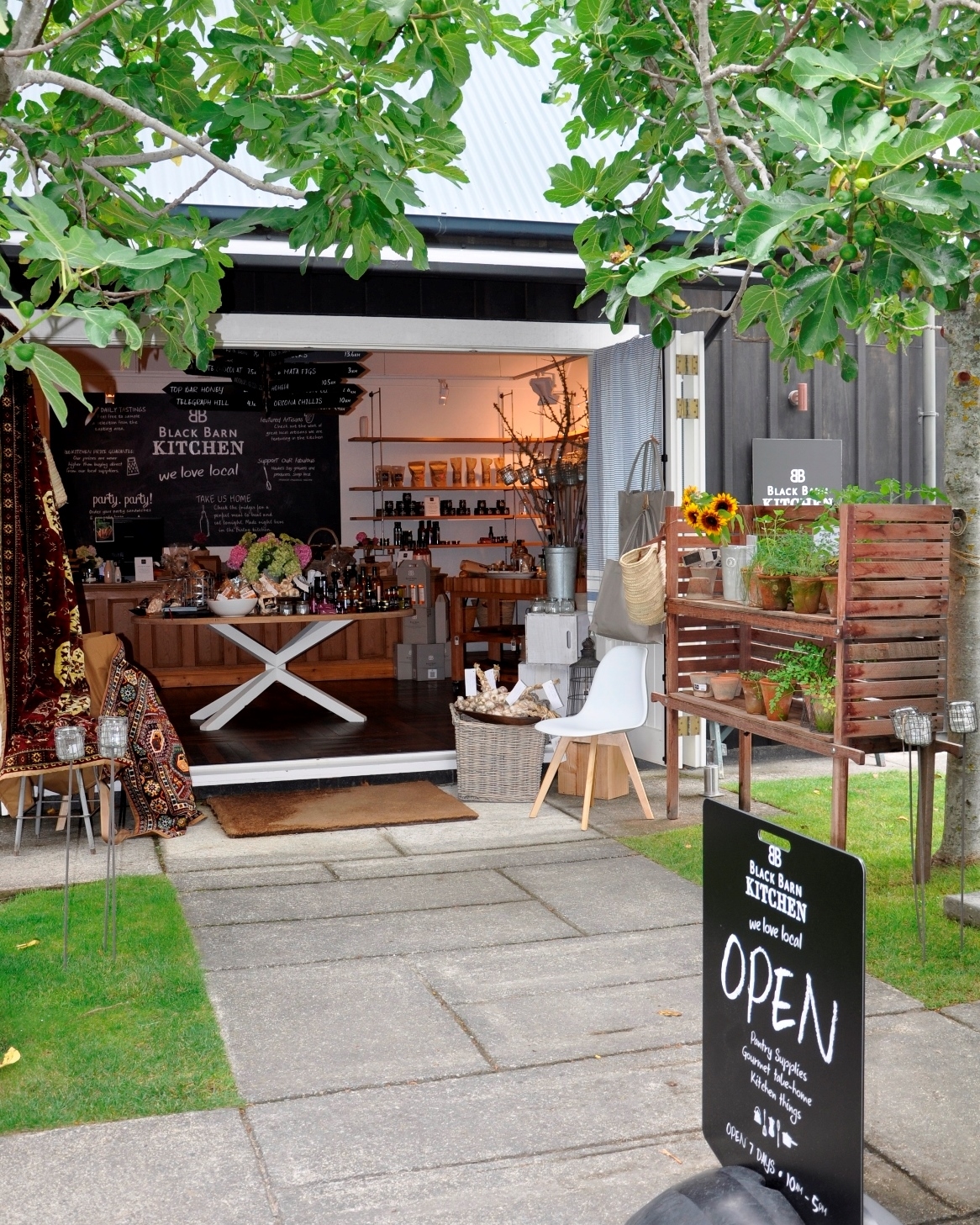 Blackbarn Kitchen 3.jpg