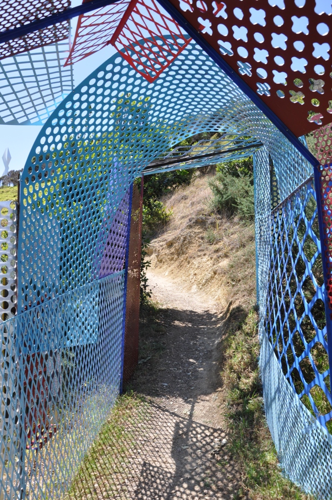 Jeff Thomson Mesh 2016-2017.jpg