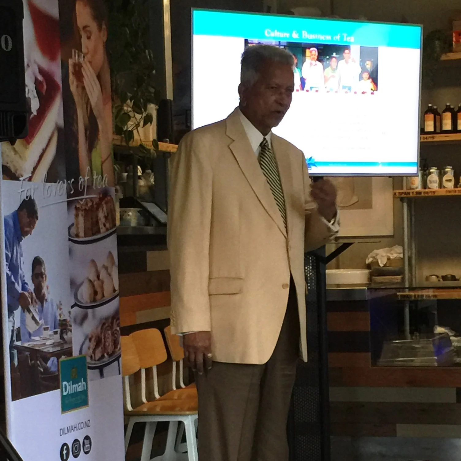 Merrill J Fernando.JPG