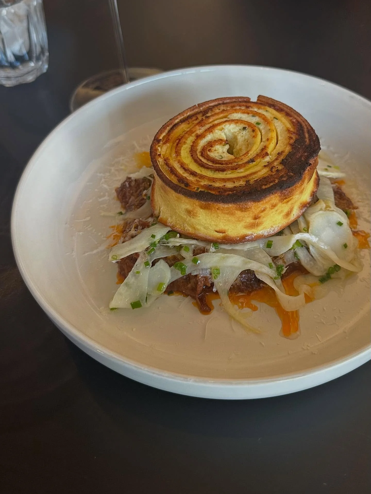 📌 Auckland 📌 It&rsquo;s been twelve months since my first &amp; last visit to @bianca.akl 

Met friends for a midweek lunch to celebrate a birthday. Delighted to see the place humming at lunchtime. 

We shared focaccia &amp; goats cheese dumplings.