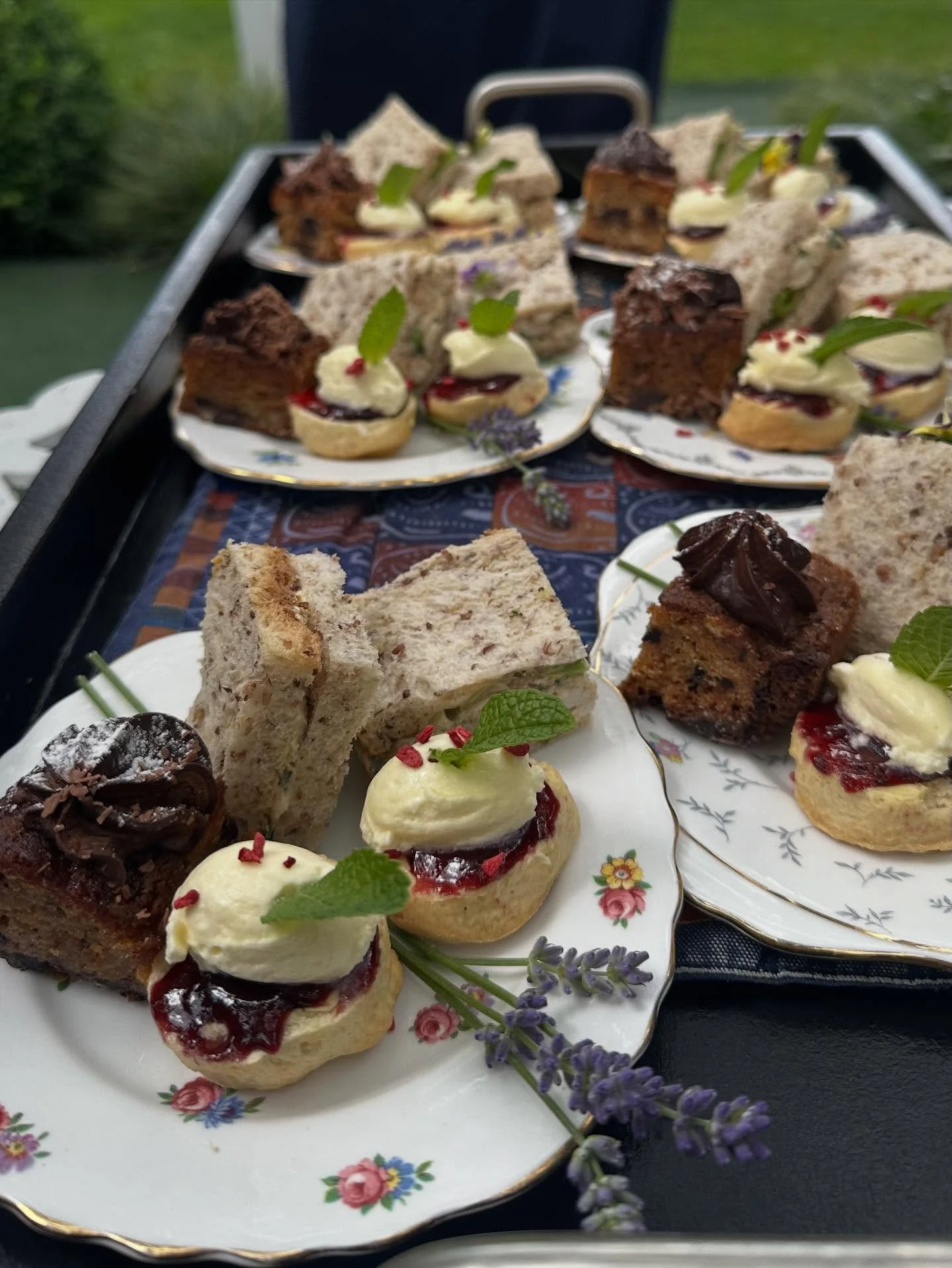 Absolutely delicious &lsquo;garden afternoon tea&rsquo; as part of the inaugural Birdwoods Garden Club. 

An afternoon of garden chit chat, posy making &amp; swapping of seedlings with Vicki - head gardener at @birdwoodsnz - check her out on Tik Tok 