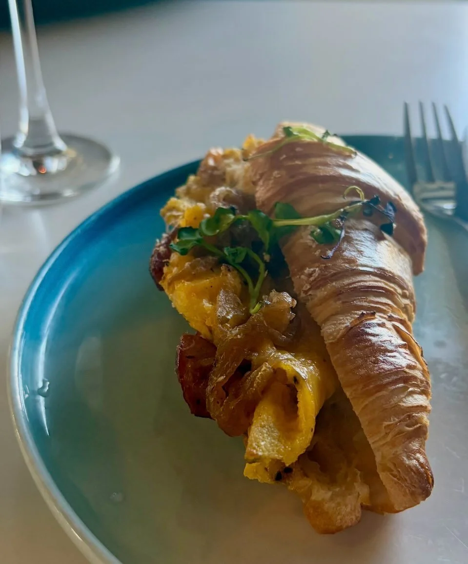 📌 The Landing Business Park, Auckland 📌 

Bacon 🥓 egg 🍳 caramelised onion 🧅 croissant 🥐 with a cheeky glass of Prosecco 🥂 for Ma. 

Pops &amp; I had Korean fried chicken - crispy buttermilk chicken 🍗 Korean - Gochujang sauce, sesame seeds wit
