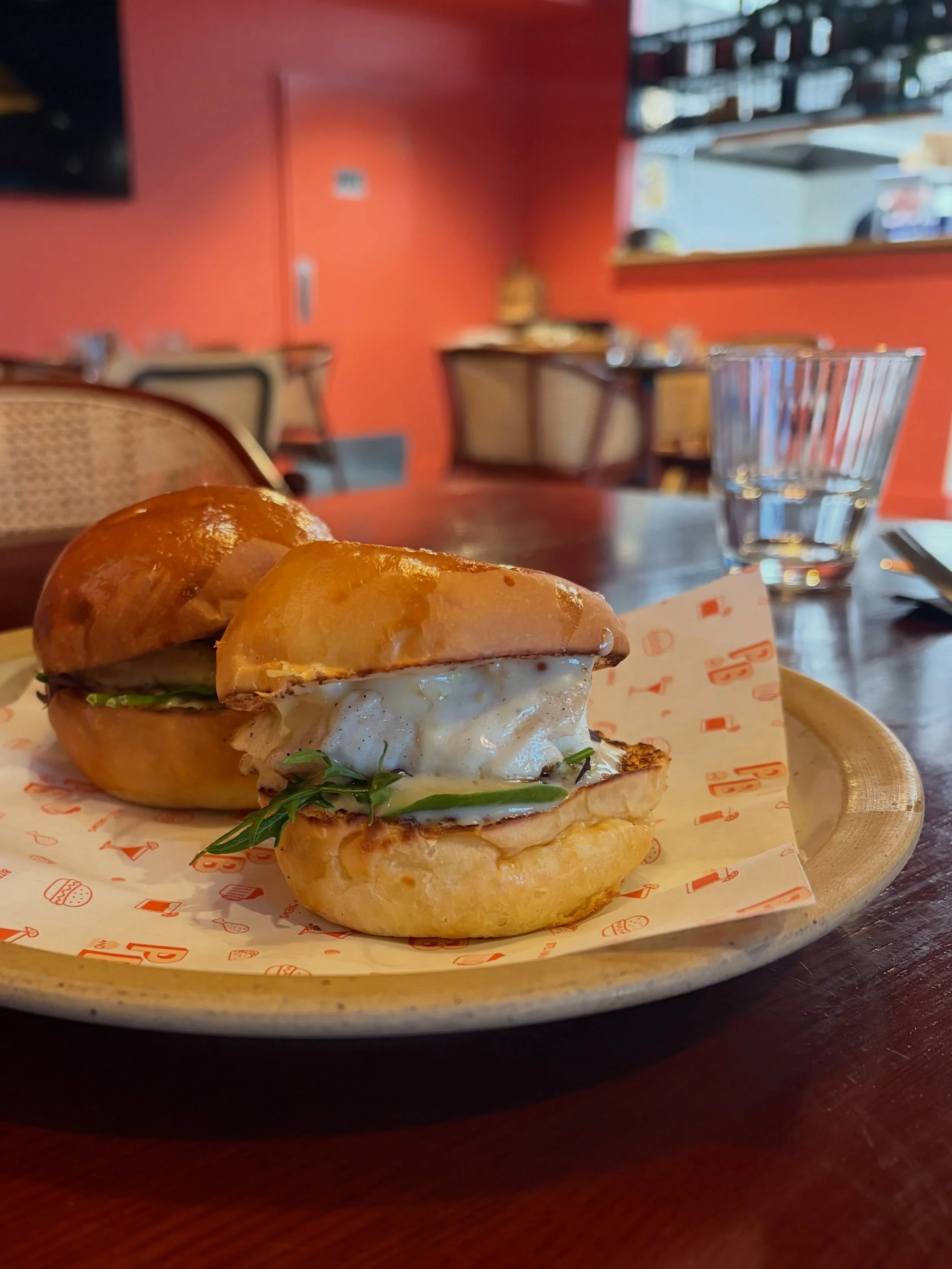Havelock North village was very quiet tonight for a Friday&hellip; let&rsquo;s get out and support our local eateries when we can @lovehavelocknorthnz 

New on menu @pattieandbrioche - fish sliders, preserved lemon, aioli &amp; watercress - they were