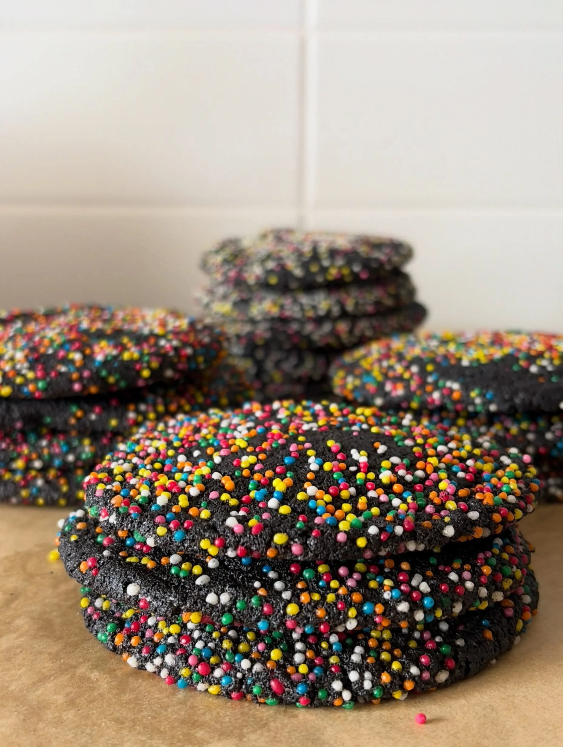 Chocolate Sprinkle Cookies 

Had a bit of fun making these oversized, thin &amp; chewy cookies👌 for Māori Women&rsquo;s Refuge. #bake70 for @goodbitchesbake Napier-Hastings without repeating a recipe!

Recipe: @cloudykitchen (search sprinkle on Erin