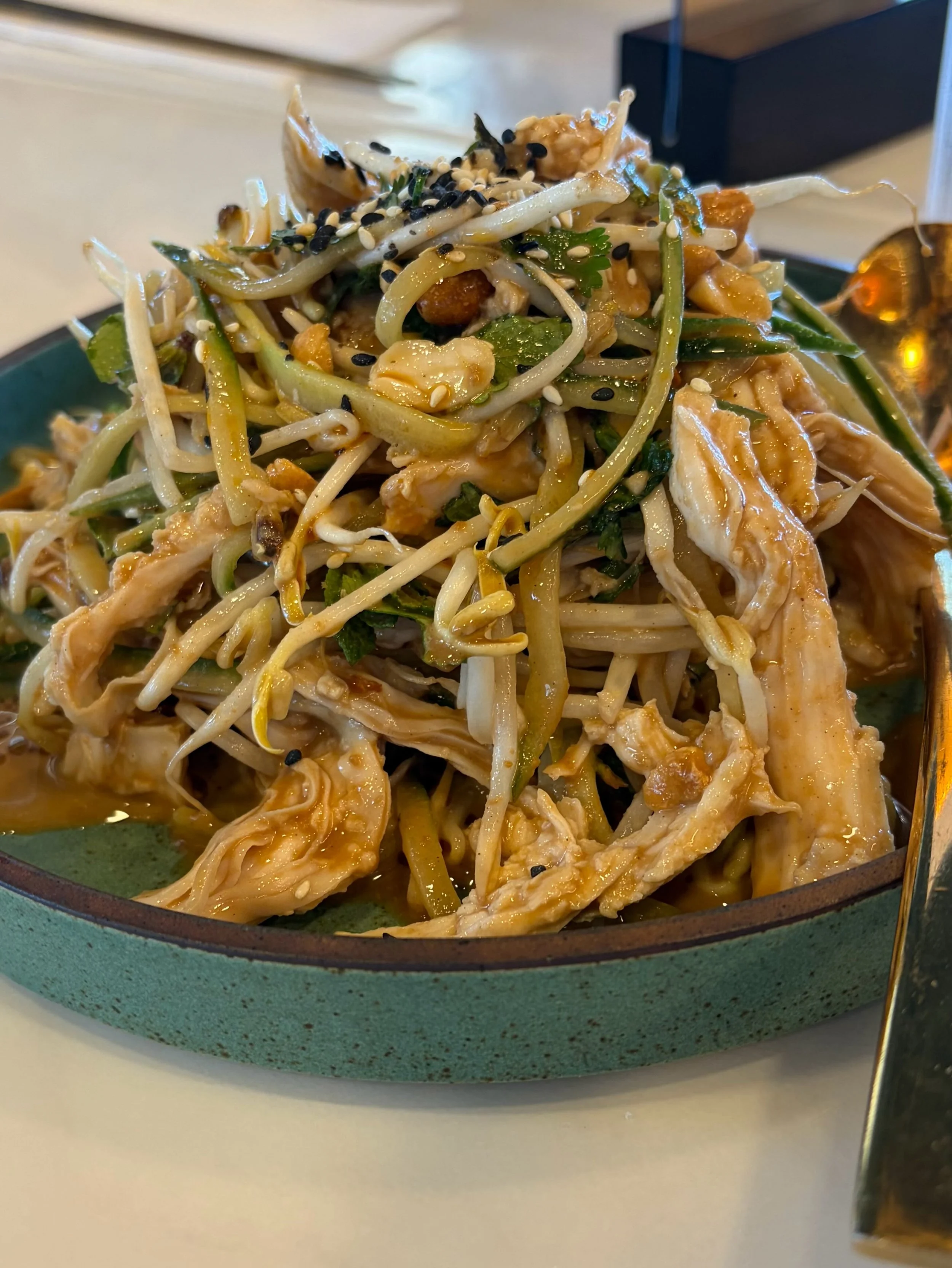 Bang bang chicken salad 🥗 my all time favourite dish @madamesocial_napier and pretty sure it&rsquo;s been on menu ever since they opened. 

Chicken 🍗 I bean sprouts 🌱 | cucumber 🥒 | peanuts 🥜 | sesame  seeds | szechuan pepper | black vinegar | c
