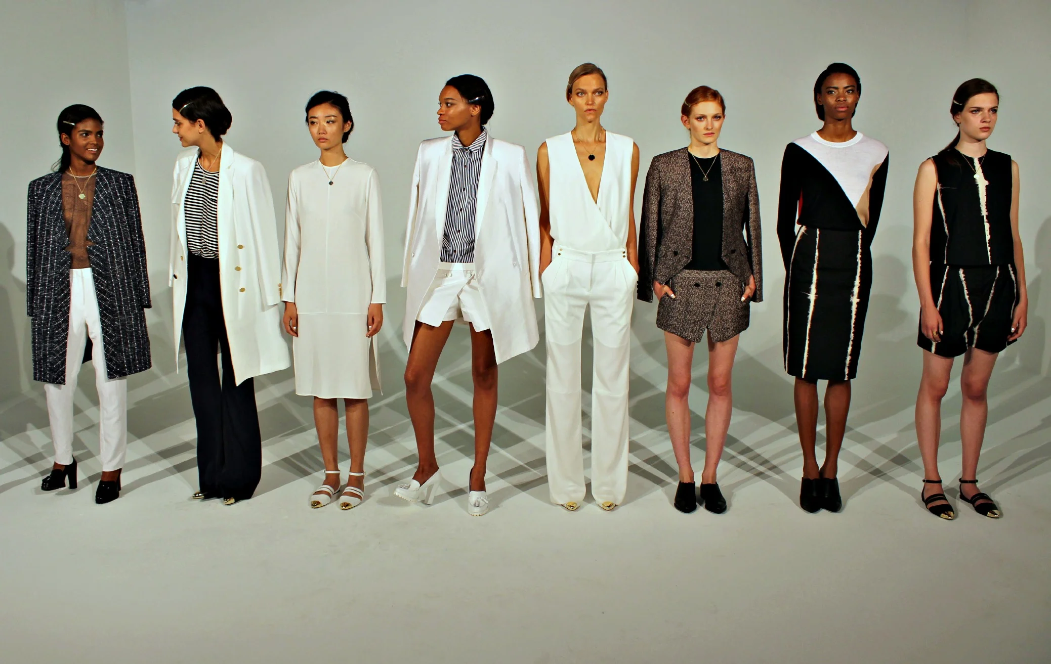 it's impossible to be chic and comfortable, jk