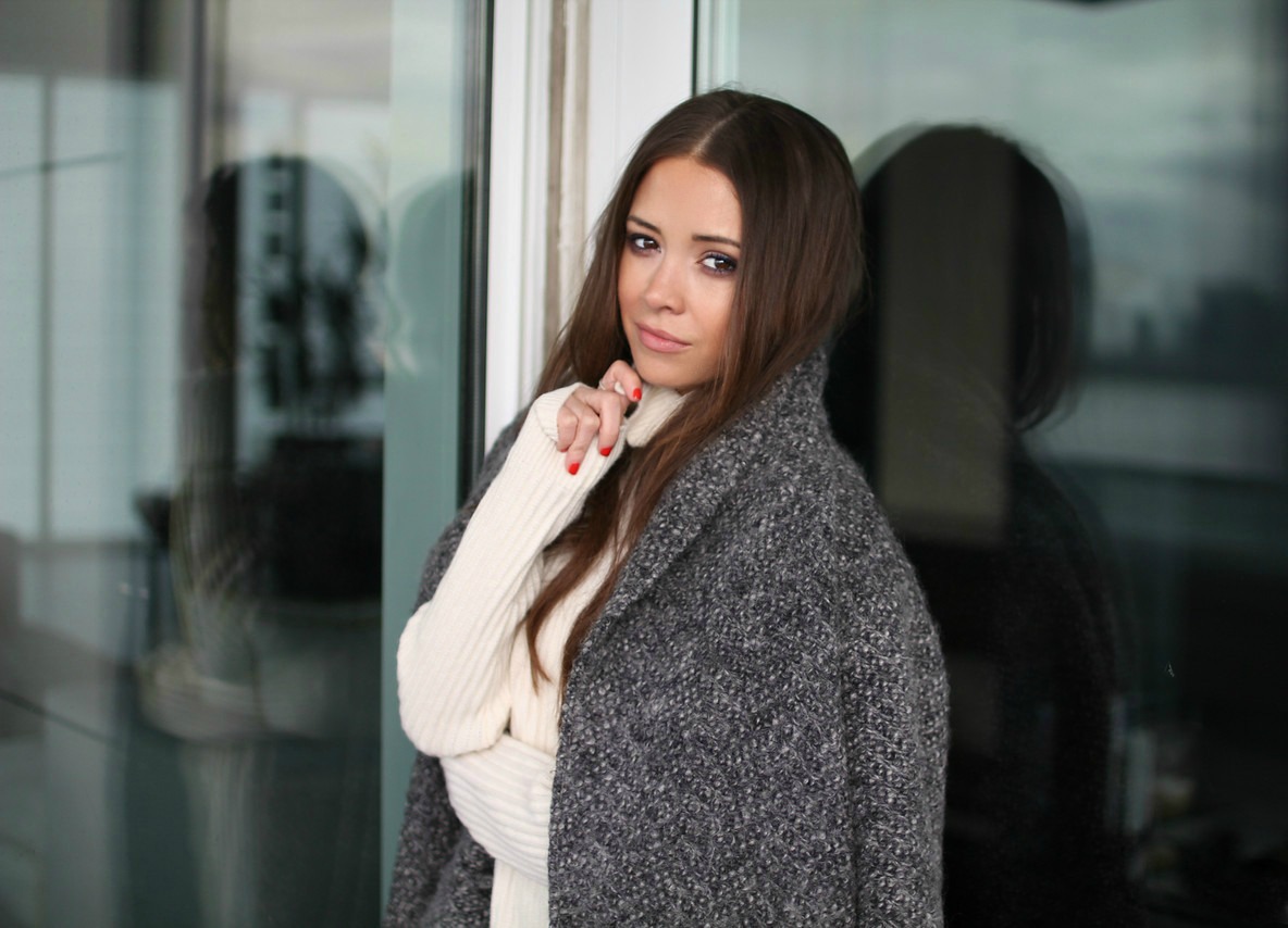 ivory-row-turtleneck