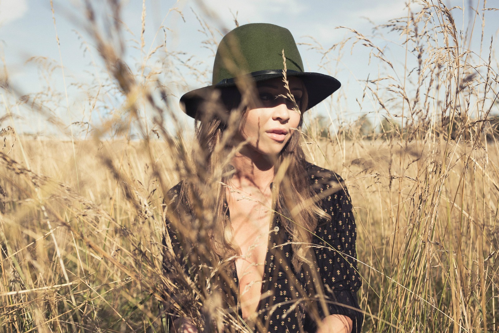 bridget-helene-hat-attack