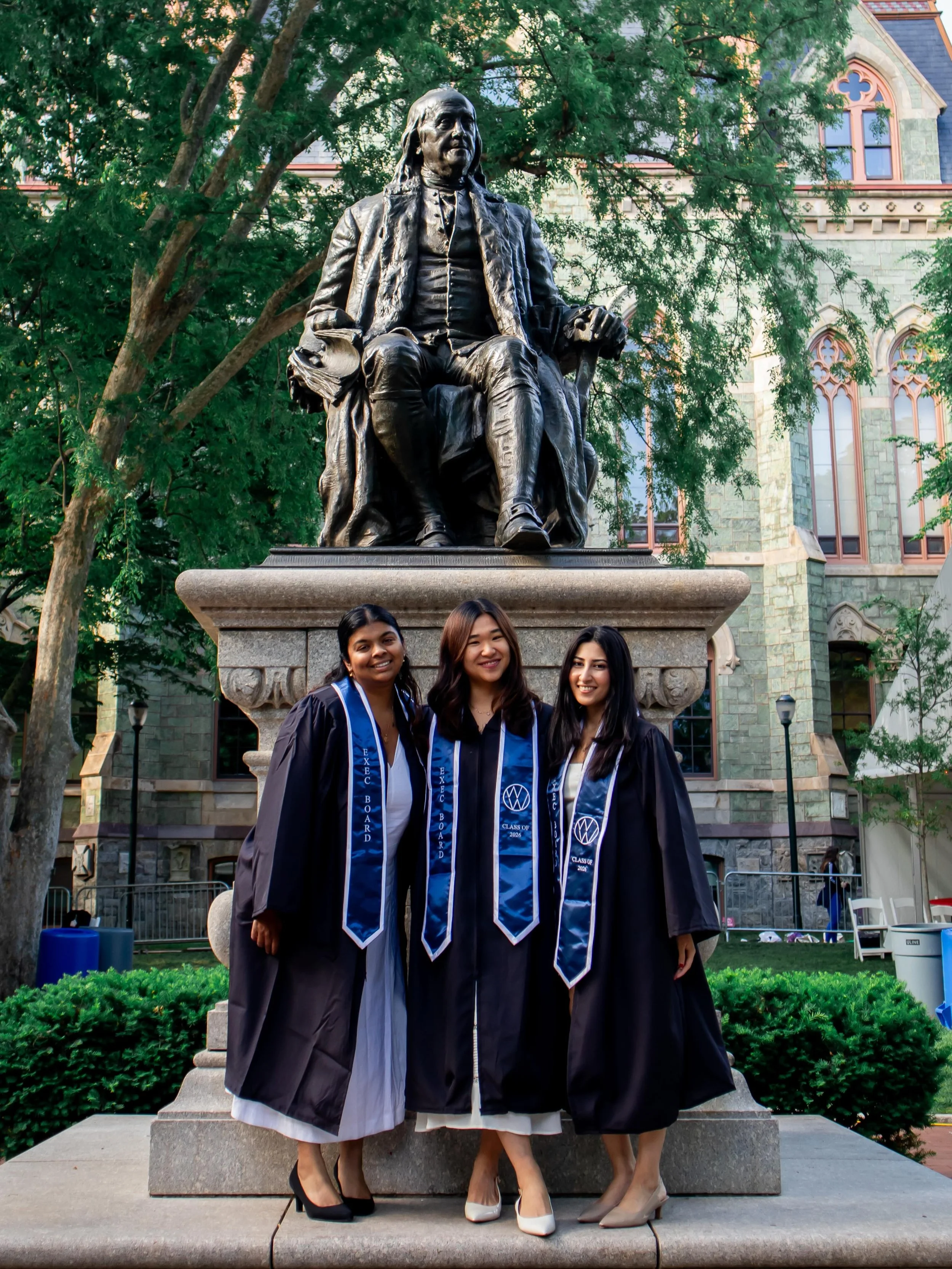 Congrats to all our graduating seniors!! Sending lots of WWL 💙
