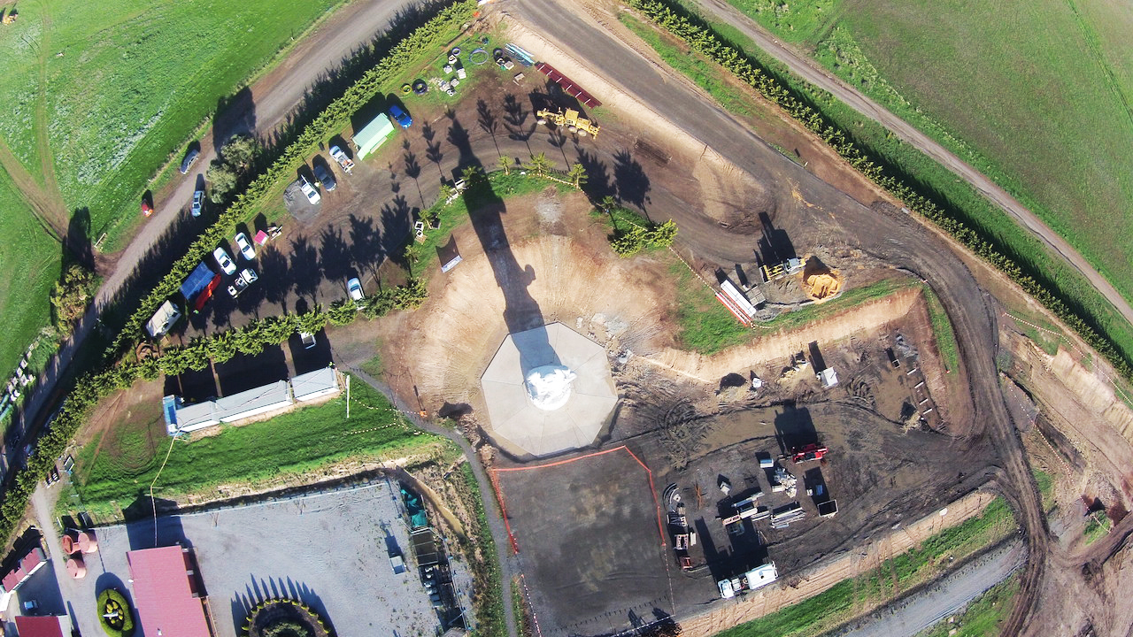Drone picture of the completed Buddha and the under-construction site