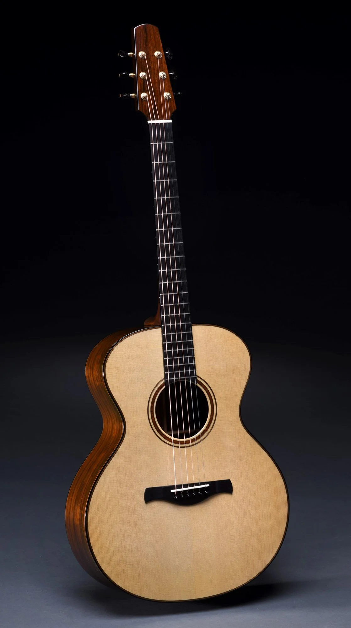 Feb 2023 - Model R, Big sound! Loud, bright, rich and warm! — Jeff Traugott