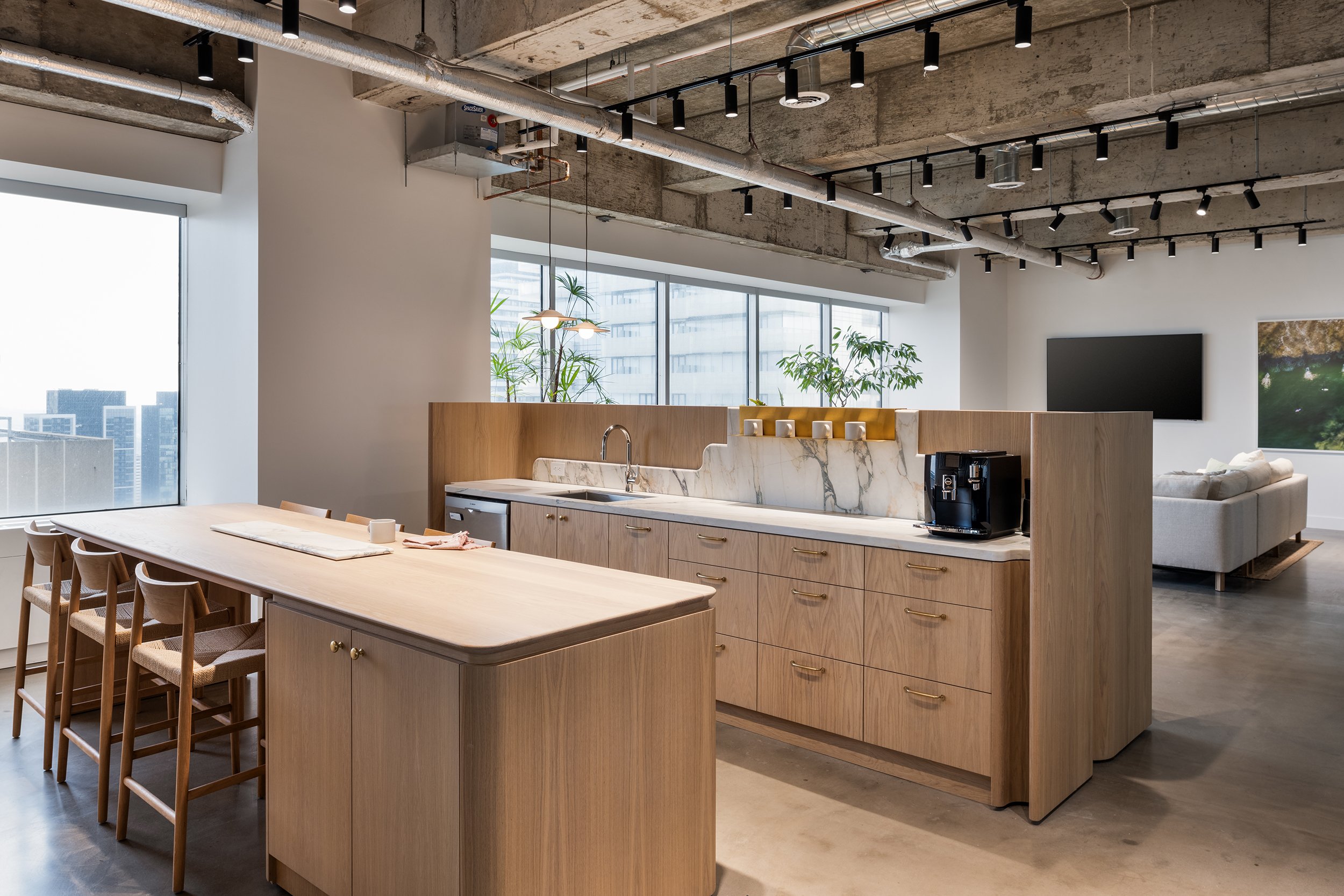 Pencil_Klass Captial_0357.jpg