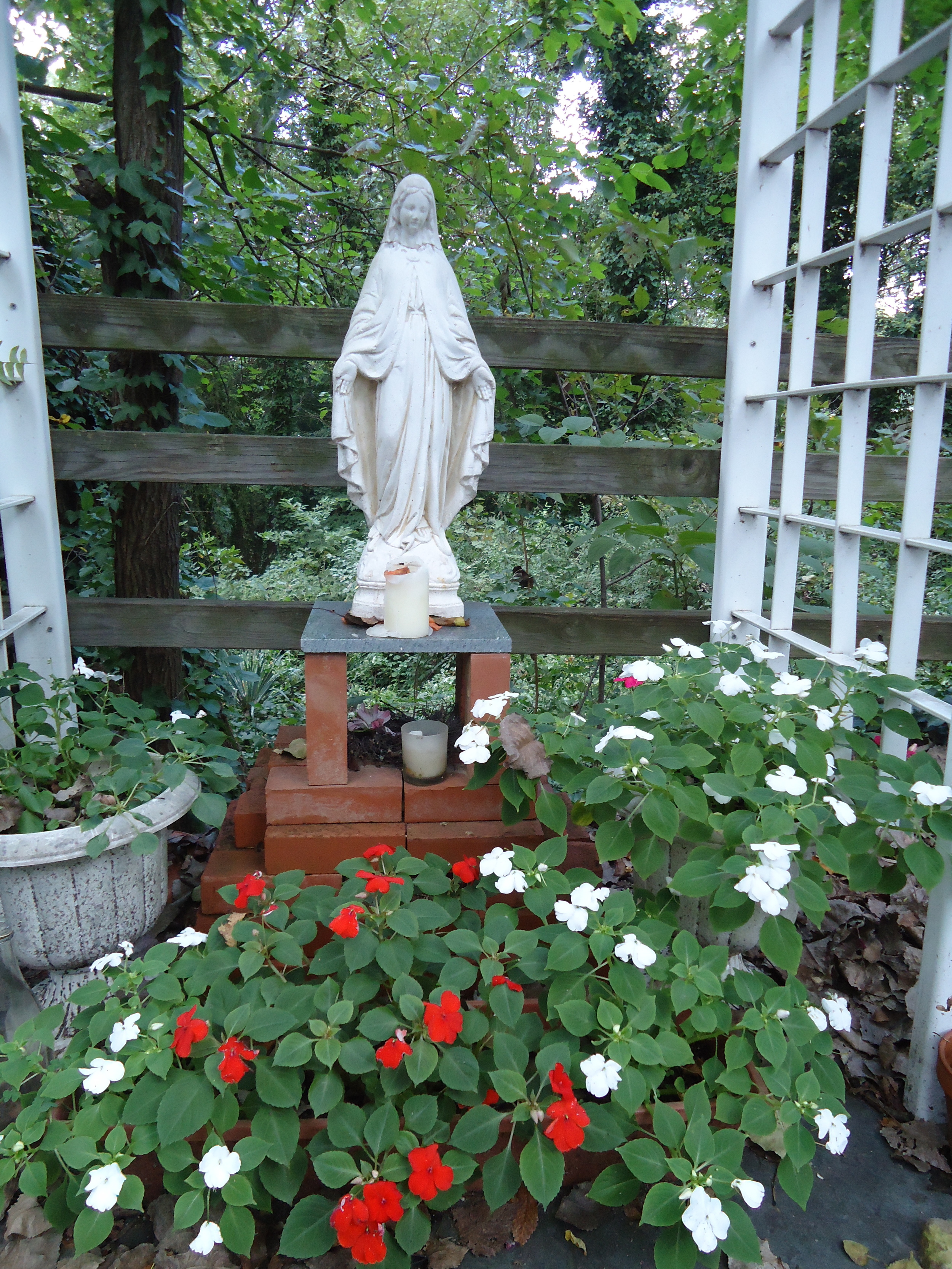 Mary statue outside.JPG