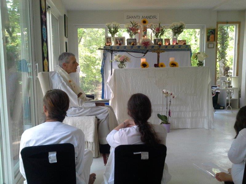 Fr James Altar People Mass 2015.jpg