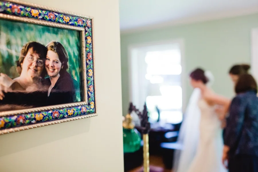 Beautiful and stylish Pierce House Wedding in Lincoln, MA New england photographer Mikhail Glabets (17)