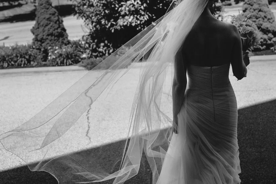 Beautiful and stylish Pierce House Wedding in Lincoln, MA New england photographer Mikhail Glabets (37)