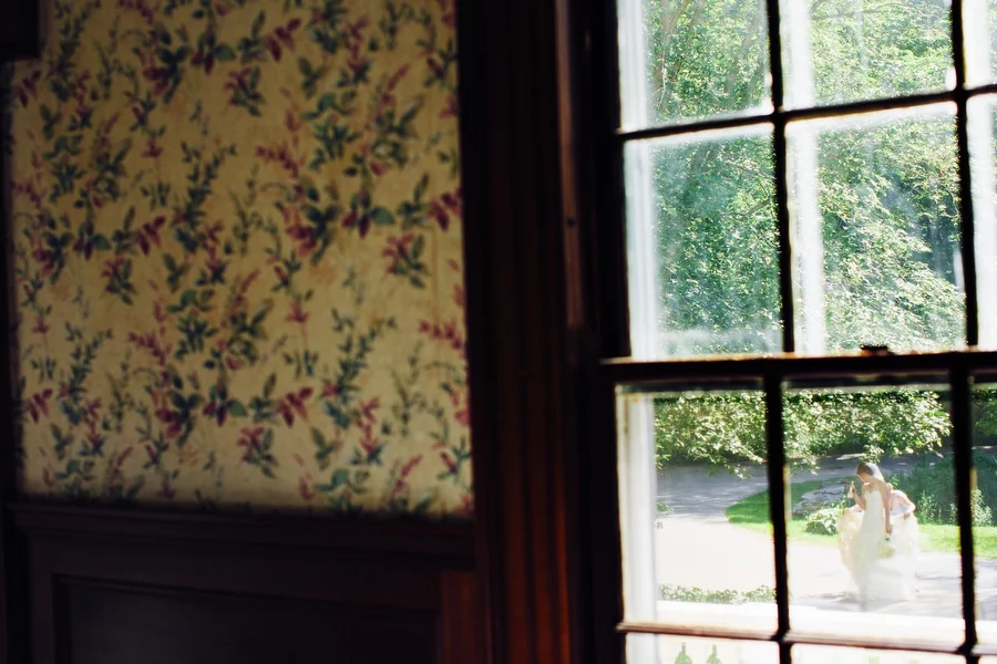 Beautiful and stylish Pierce House Wedding in Lincoln, MA New england photographer Mikhail Glabets (53)