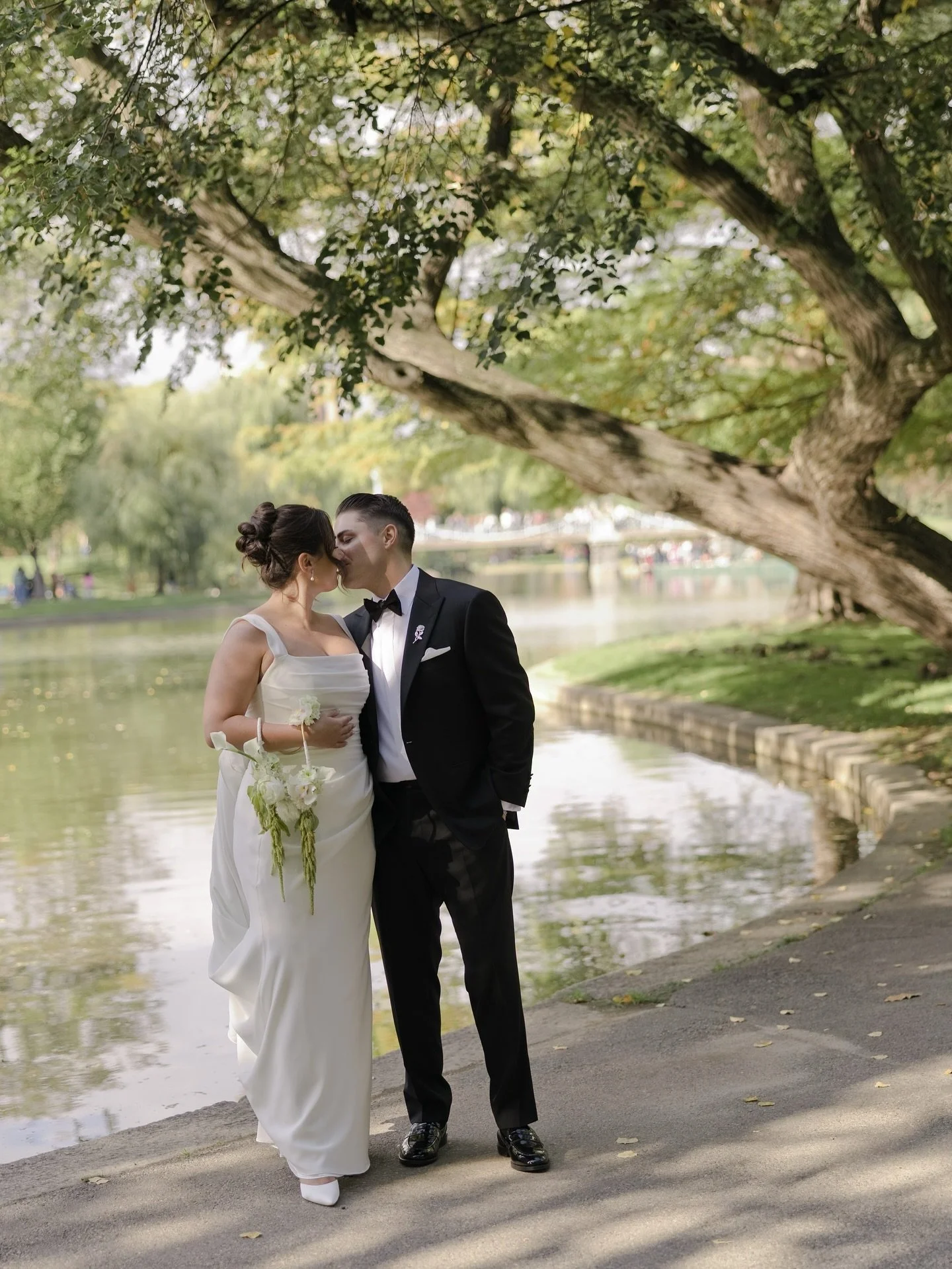 Rose &amp; Will 

None of this would have been possible with out this crew: 

Planning &amp; deisgn by
@thetravelingteeevents&nbsp;

@rochambeaubos&nbsp; &nbsp;
@ephemirus&nbsp;&nbsp;
@drapeartdesigns&nbsp; &nbsp;&nbsp;
@walltowallink&nbsp; &nbsp;&nb