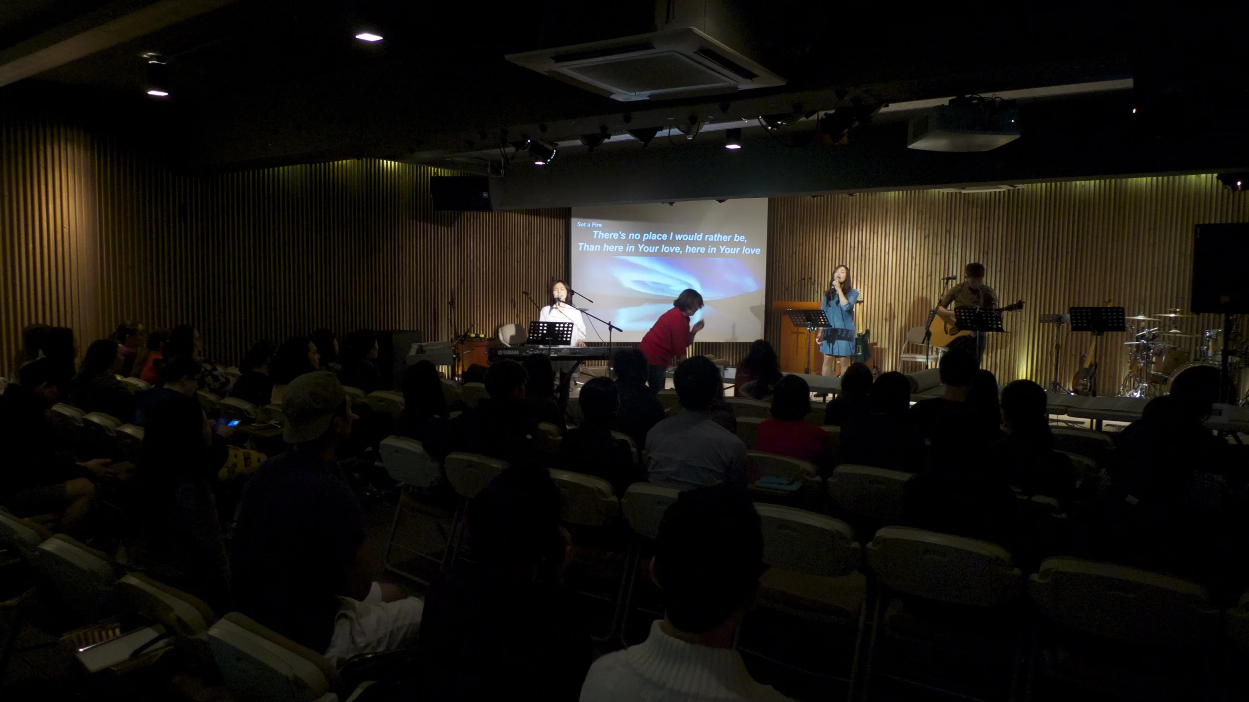 R45 and Jiwan kicked off each session in worship