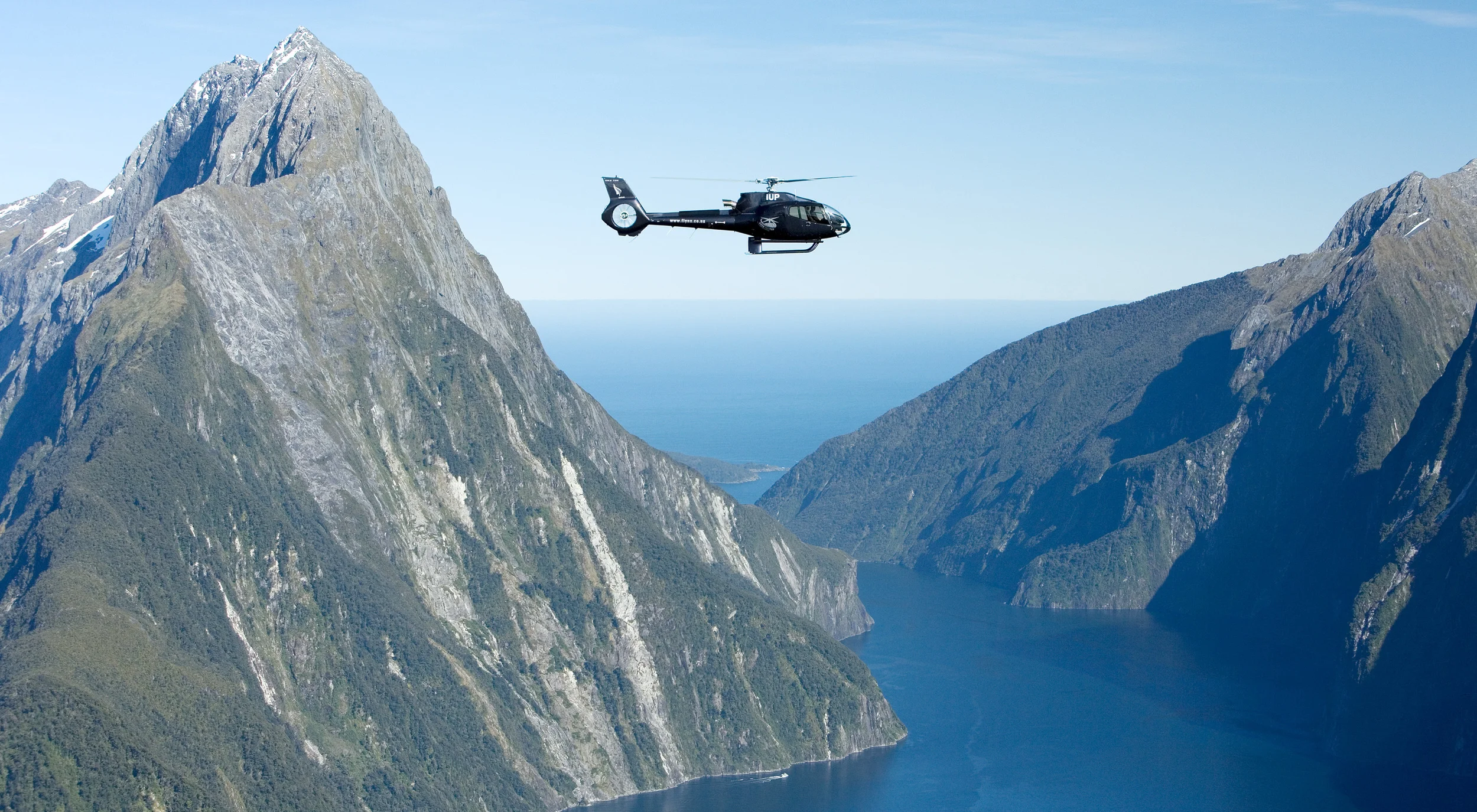 MILFORD AND FIORDLAND HIGHLIGHTS
