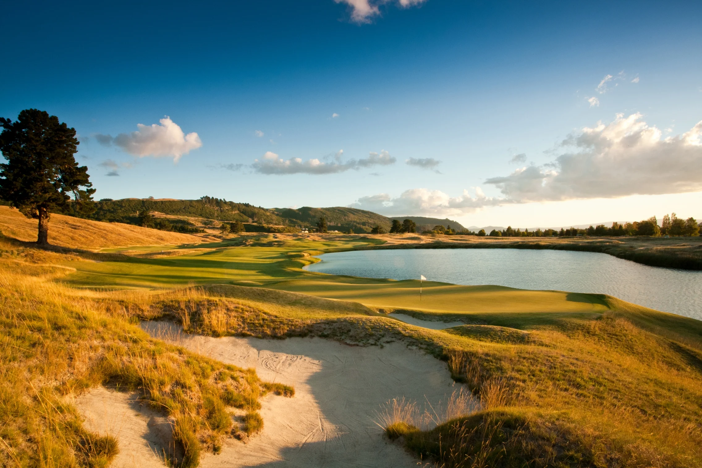 KINLOCH CLUB GOLF COURSE