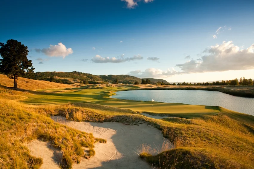 kinlochclubtauponz18th_1_green.jpg