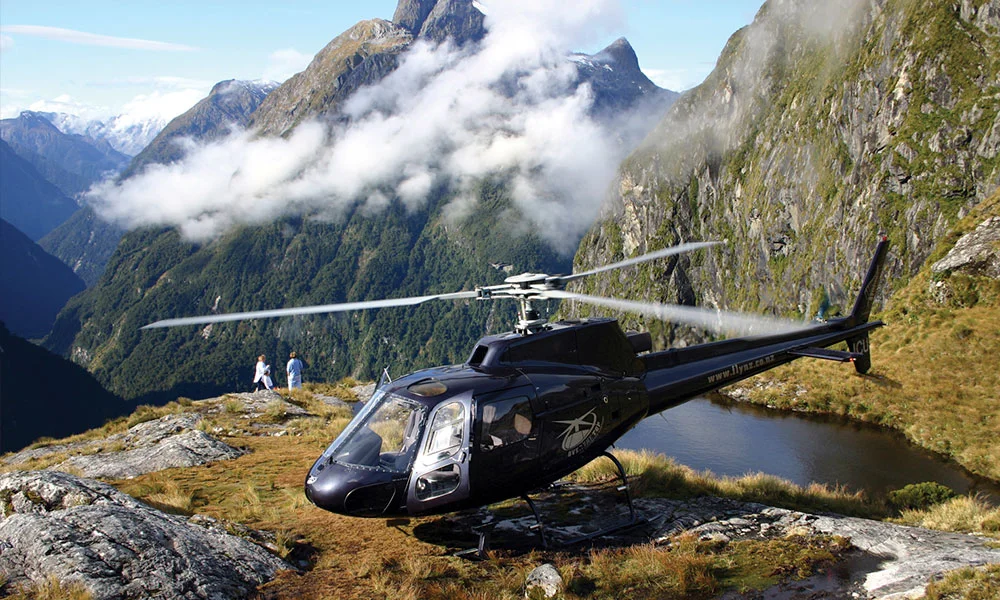 gallery-Over-The-Top-Alpine-Lake-Fiordland (1).jpg