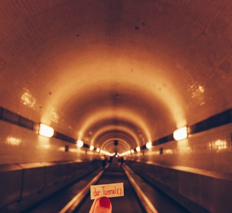 der Tunnel