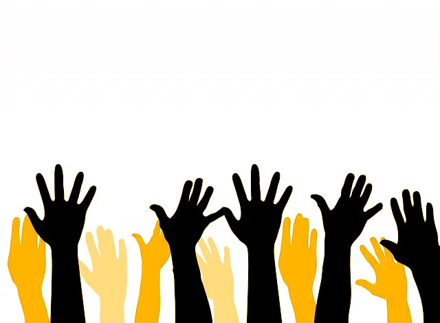 hands-220163_640.jpg