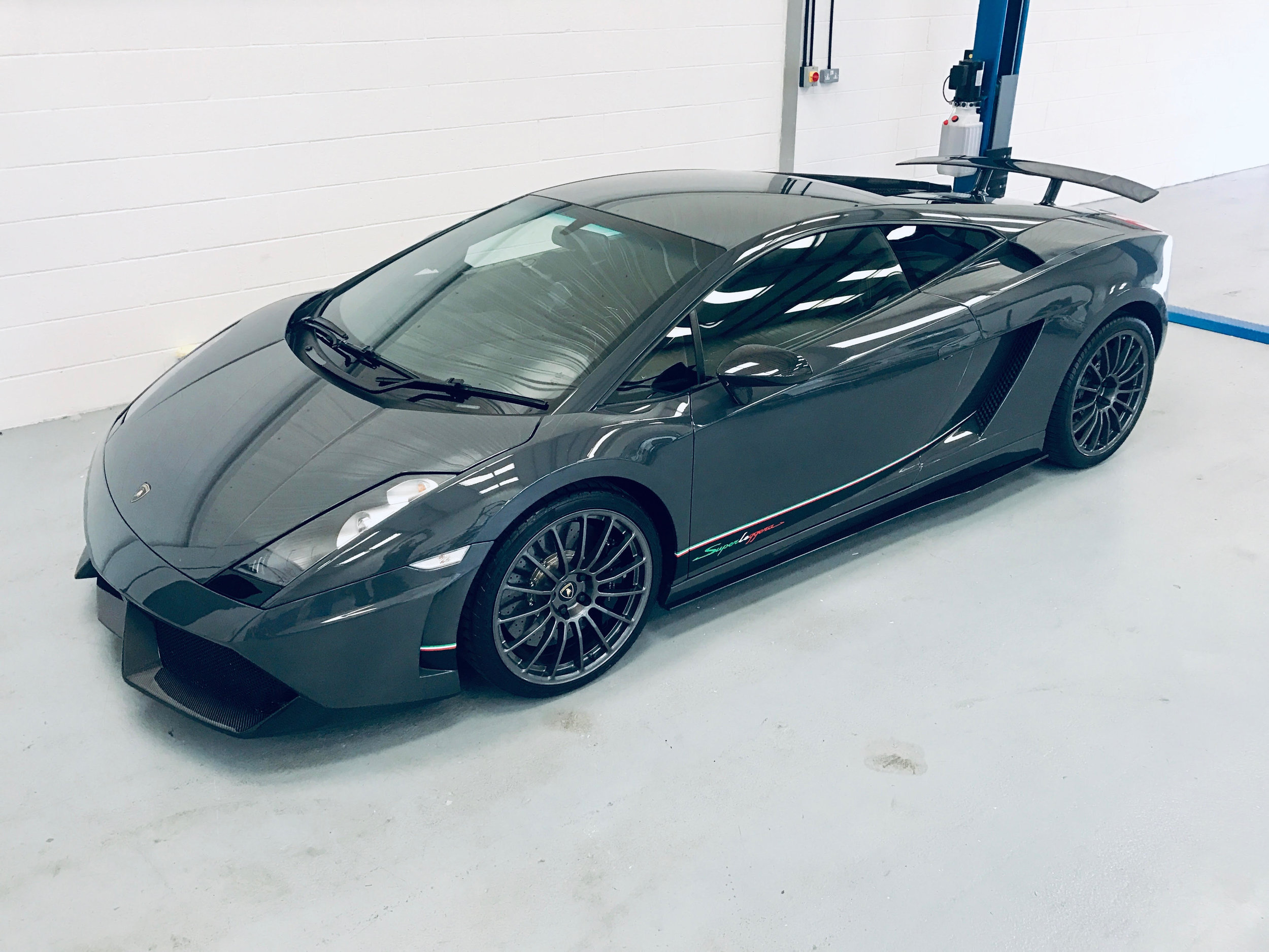 LAMBO.jpg