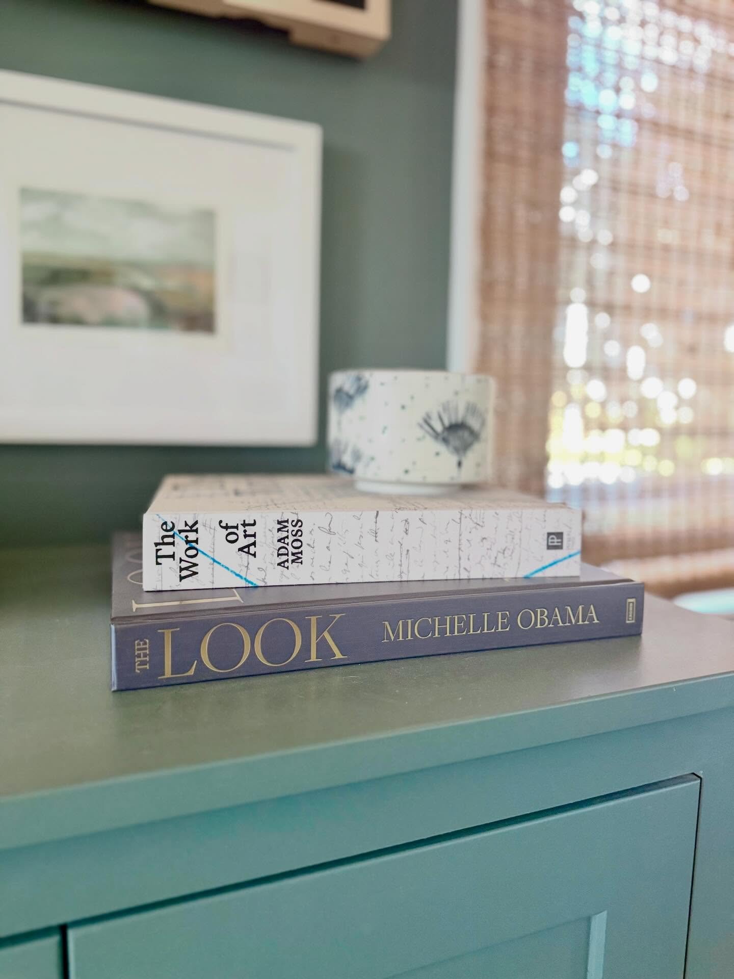 Summer reading stack and other things that are a damn delight