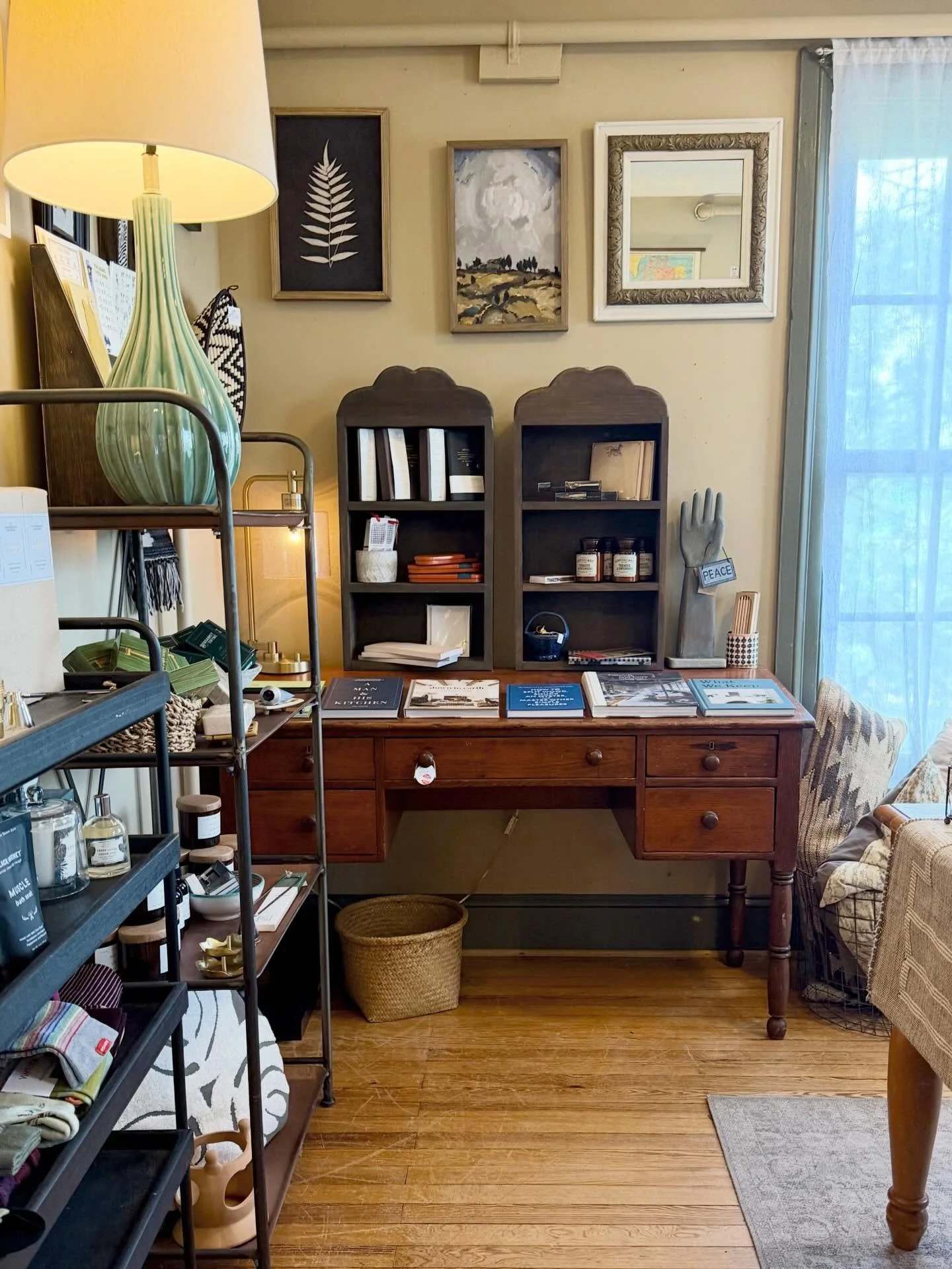An ode to a desk&hellip; with its angled top, chunky knobs and plenty of drawer storage, I&rsquo;d bring it home with me if only I had the space. 

Find it marked down @twigspurcellville. I&rsquo;ve been shop gal-ing at my favorite small shop since S
