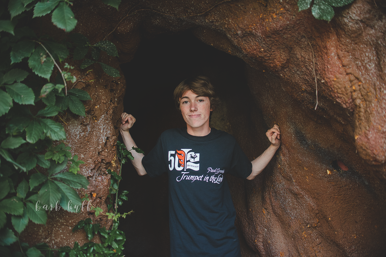 bjp-senior-photographer-dover-new-philadelphia-northeast-ohio-class-of-2020-trumpet-in-the-land-actor-on-location-senior-pictures-will2.png