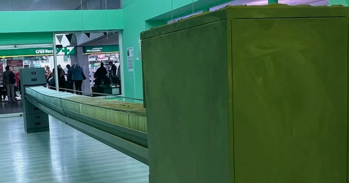 Mordiendo Polvo · Filing cabinet, end view · UN_FAIR, Centro Tequendama · Bogotá, Colombia, 2025