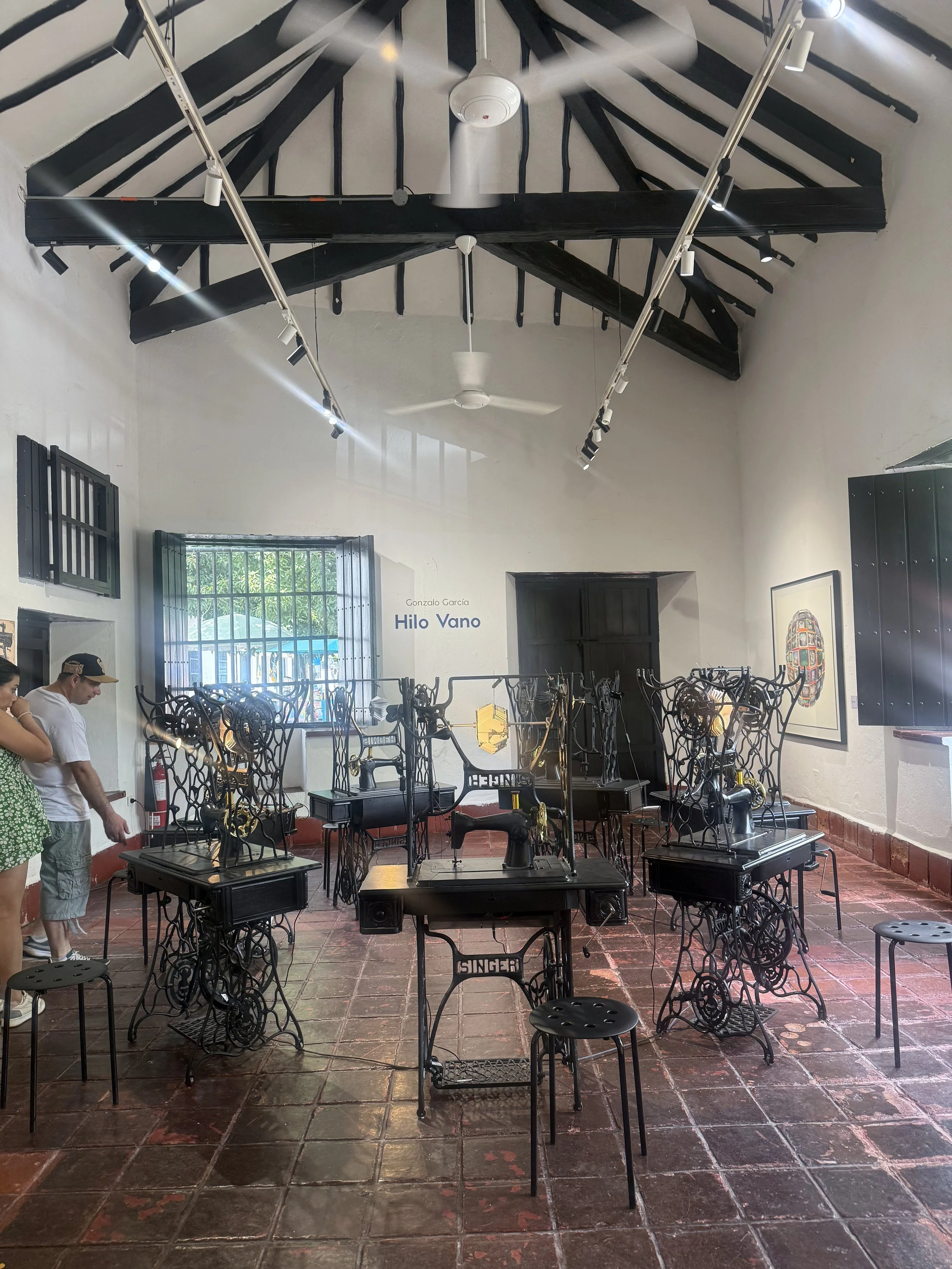 Hilo Vano · Closer frontal view of the central machines and animation discs. Casa Museo Alfonso López Pumarejo, Honda, 7 June 2026.
