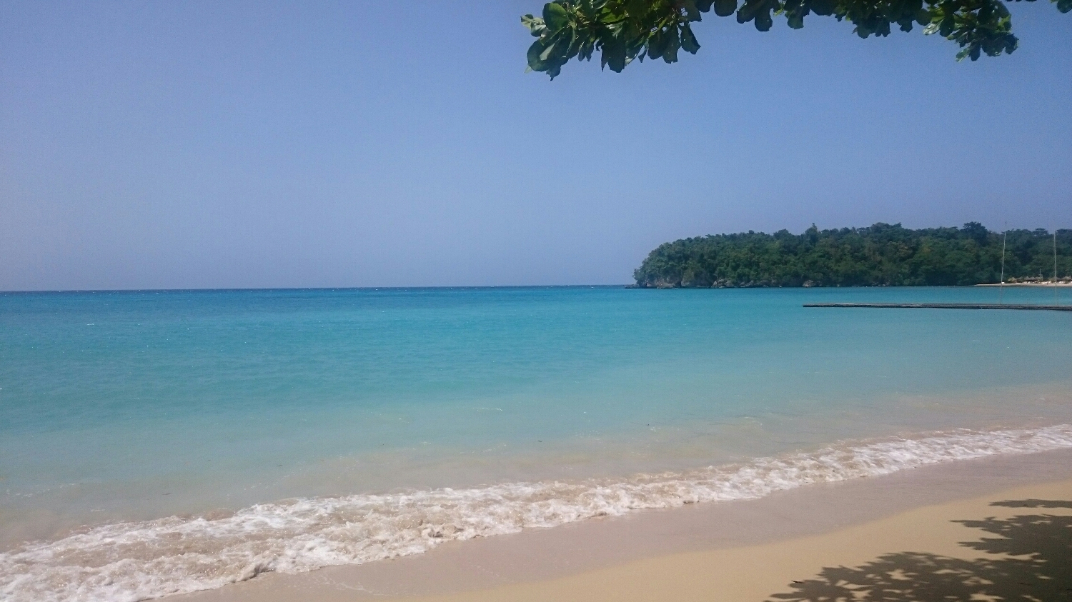 we stopped at this beach for a full Jamaican lunch