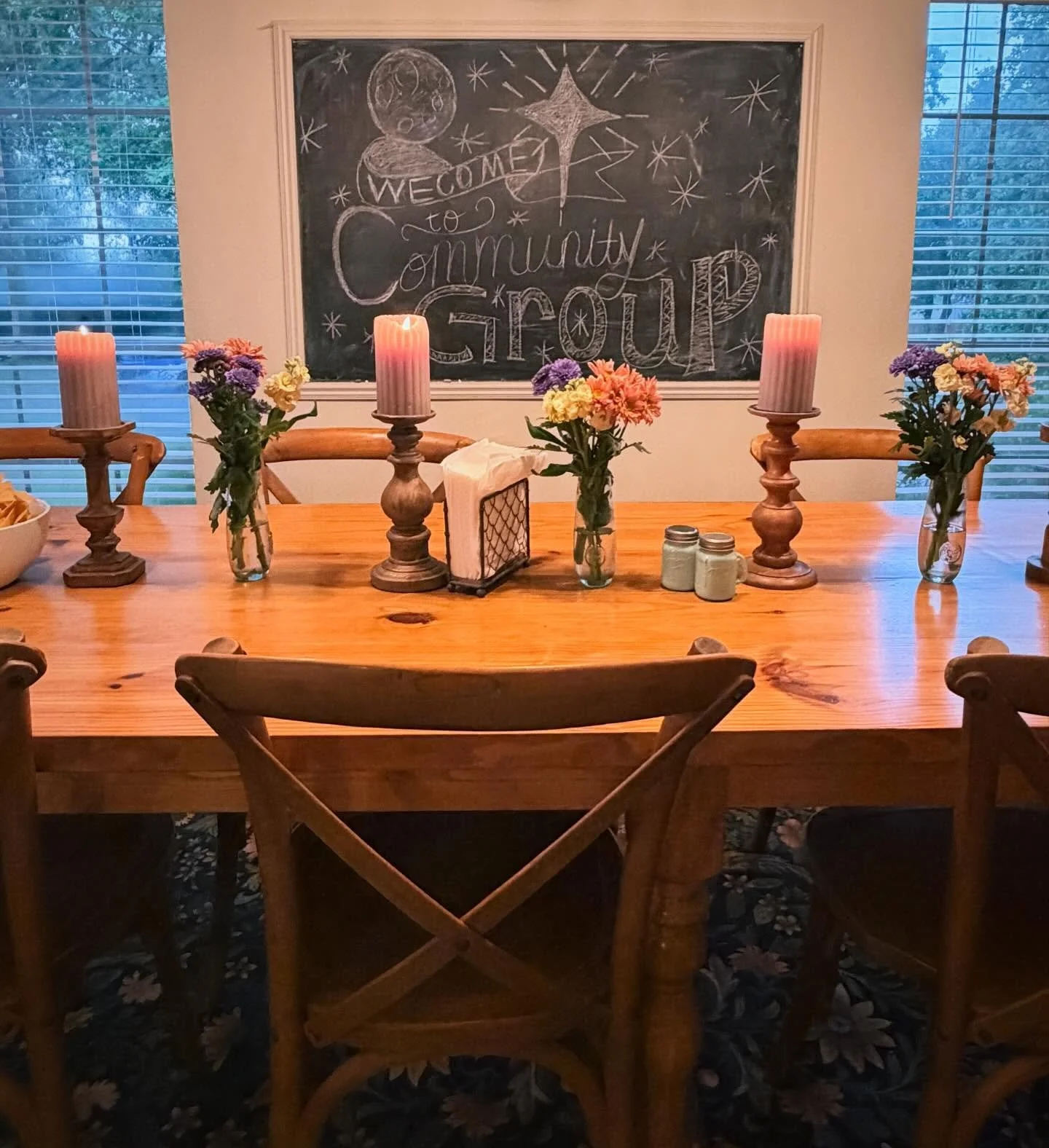 Really enjoying the fact that my daughter has taken it upon herself to create specific artistic messages for our guests these days. 💕💕💕