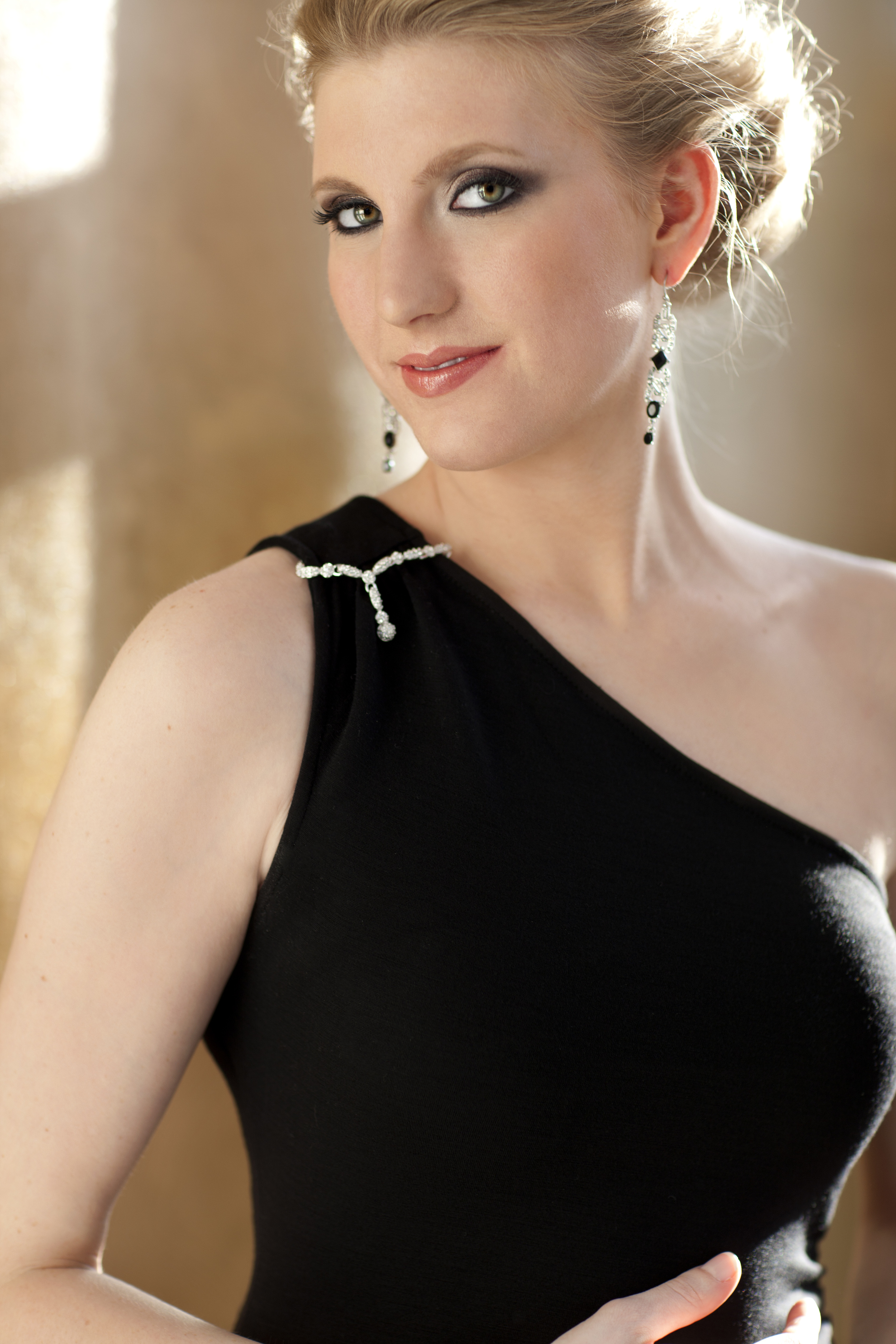  Amanda Majeski, Soprano 