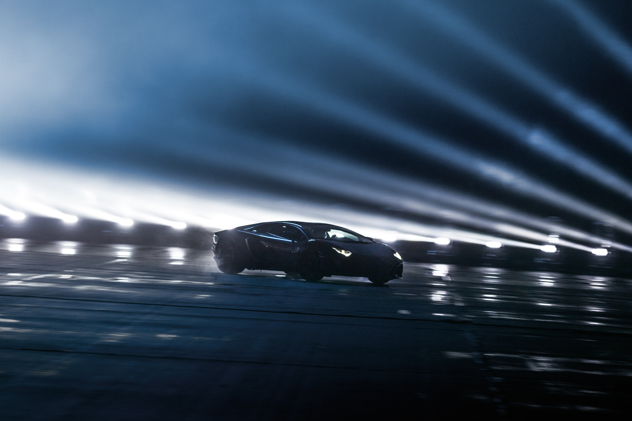 Blackout_Lambo lights_TP.jpg
